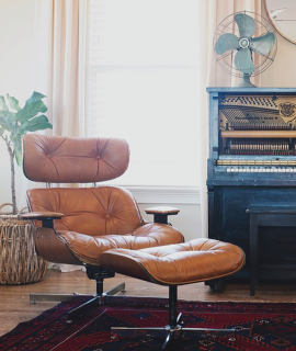 Leren relax stoel met hocker